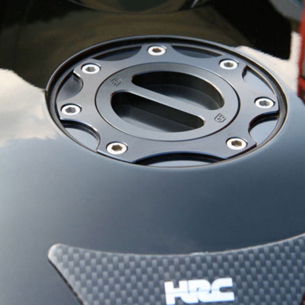 Oberon Motorcycle Fuel Cap And Body